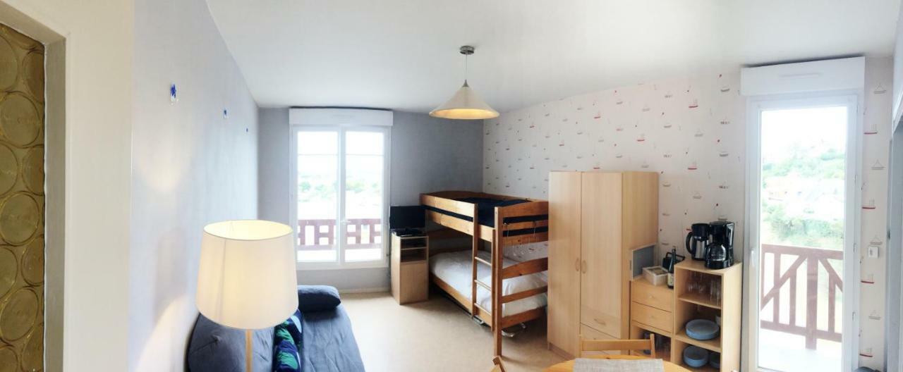 Apartment Studio~ Les Pieds Dans L'eau 2~ *