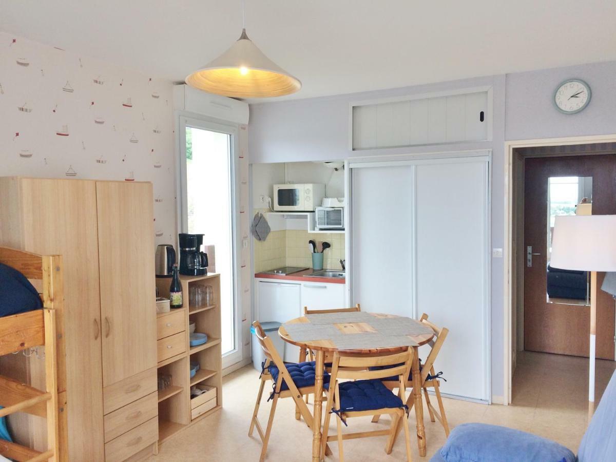 Apartment Studio~ Les Pieds Dans L'eau 2~ *