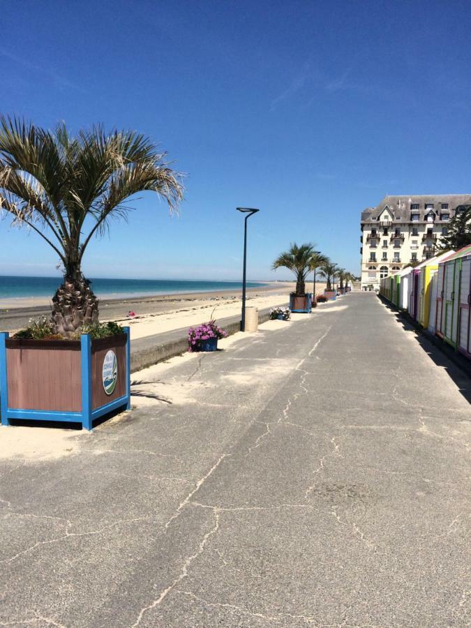 Apartment Studio~ Les Pieds Dans L'eau 2~ Donville-les-Bains